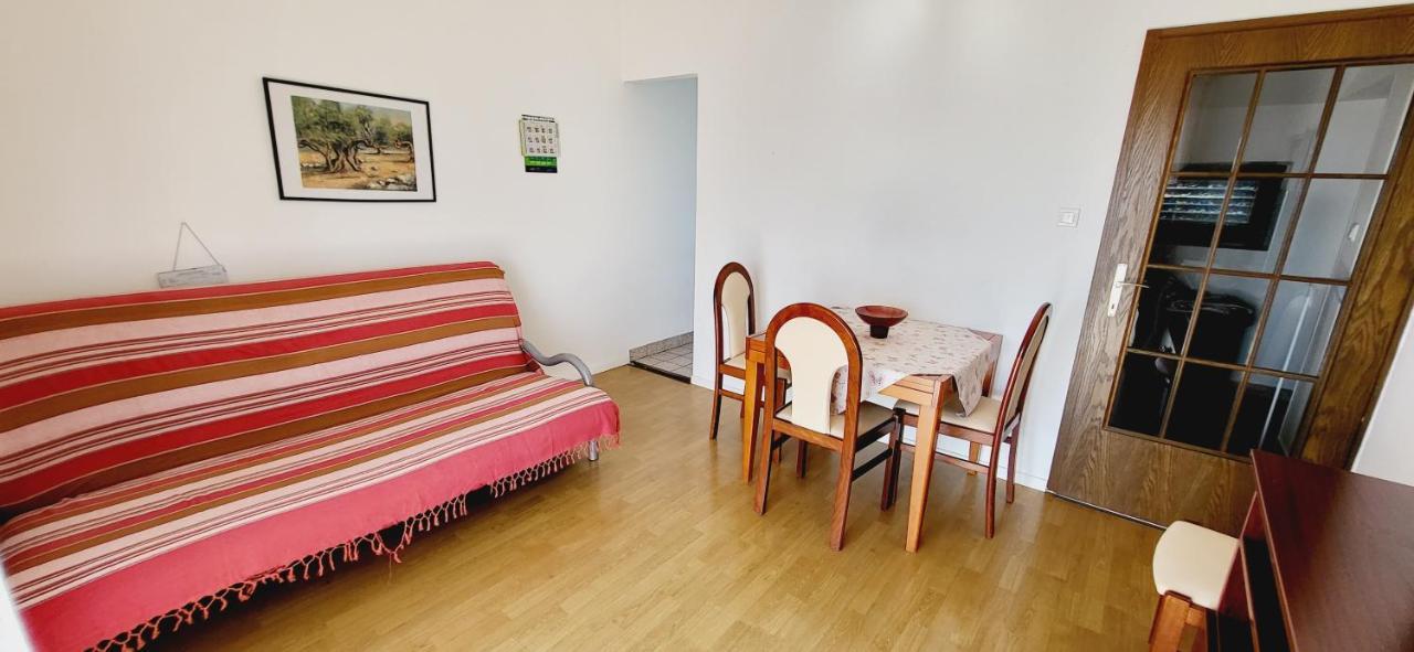 Apartments Italo By El-Pi Tours Njivice Esterno foto
